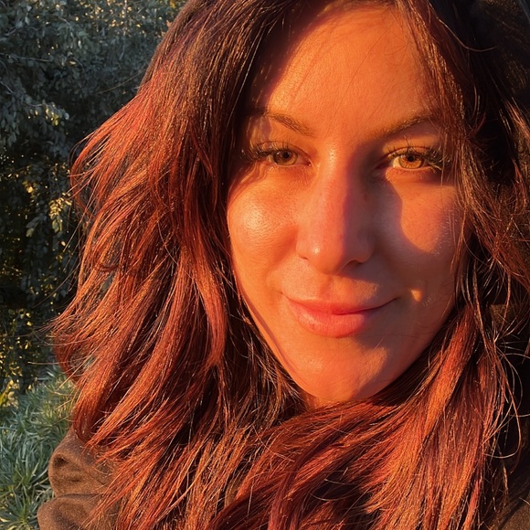 Meet your Posher, Chelsea - Picture 2 of 3